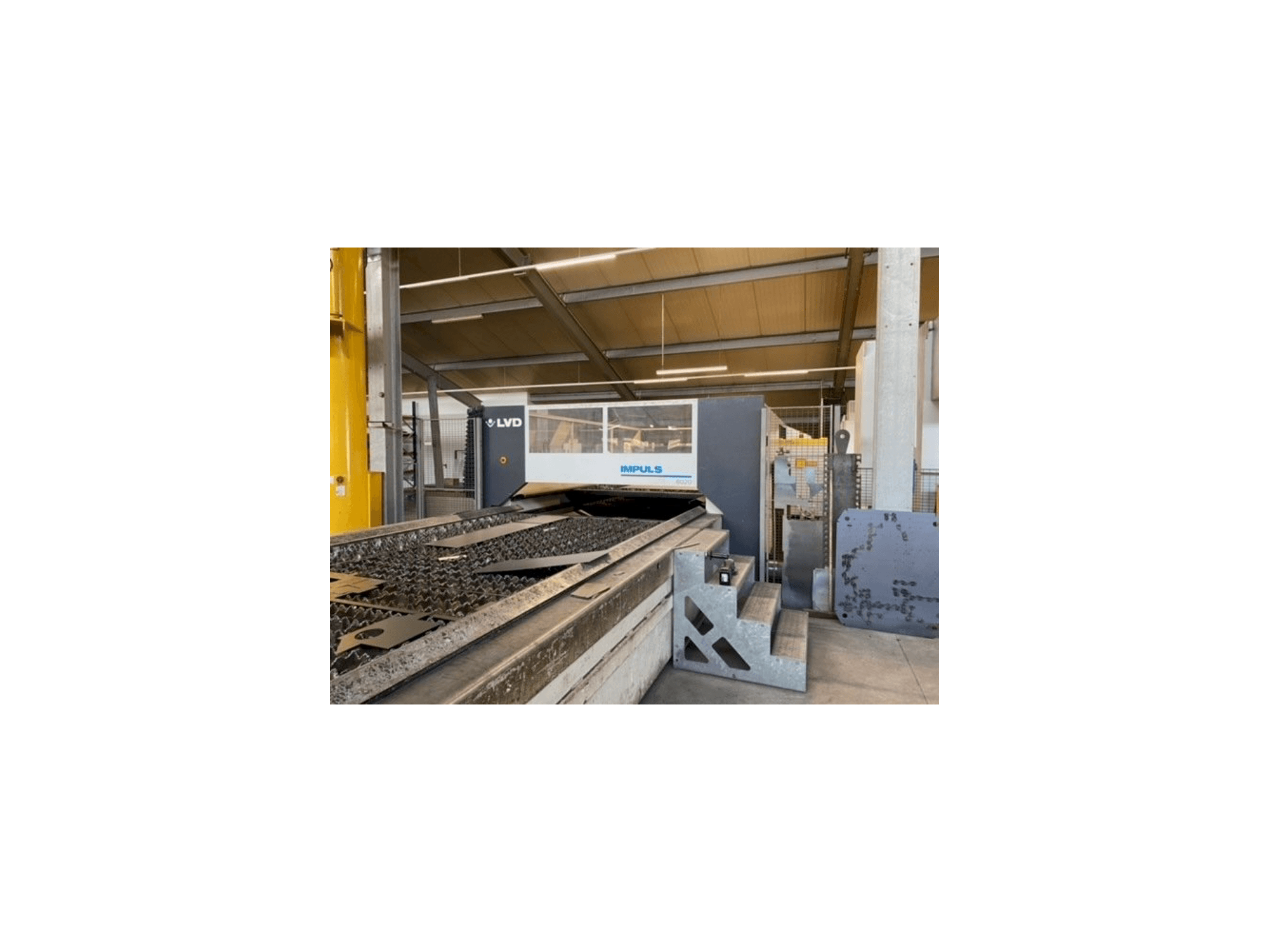 Front view of LVD Impuls 6020 machine