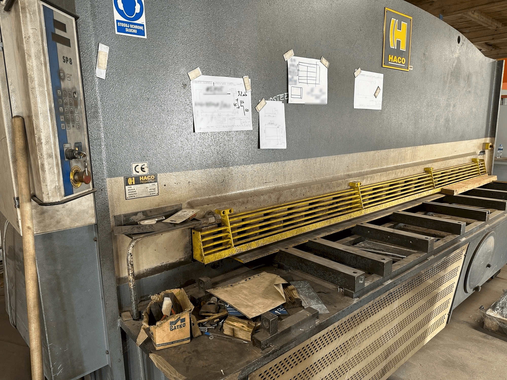 MACHINE_IMG_ALT_FRONT_VIEW