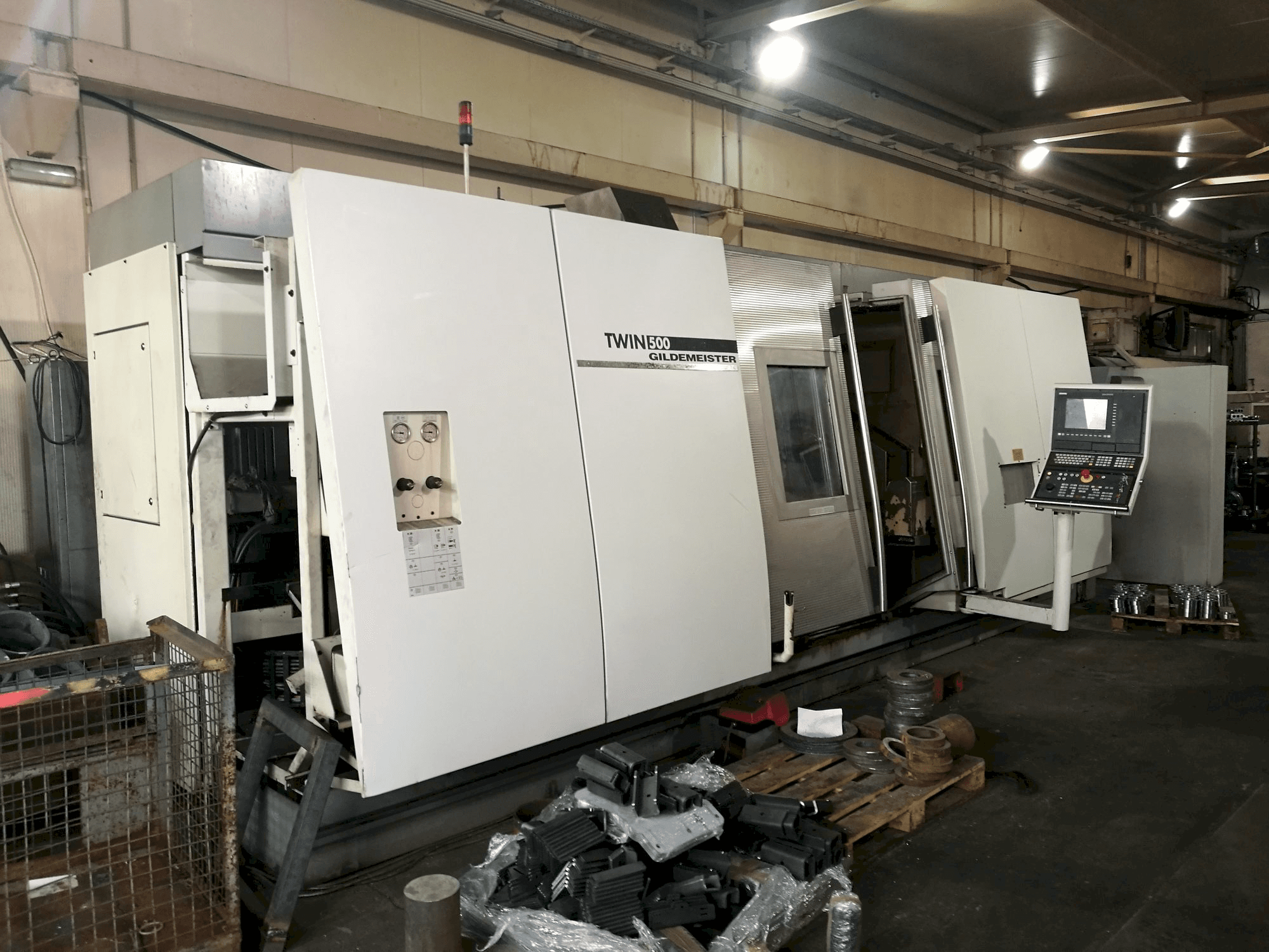 Front view of Gildemeister TWIN 500 machine