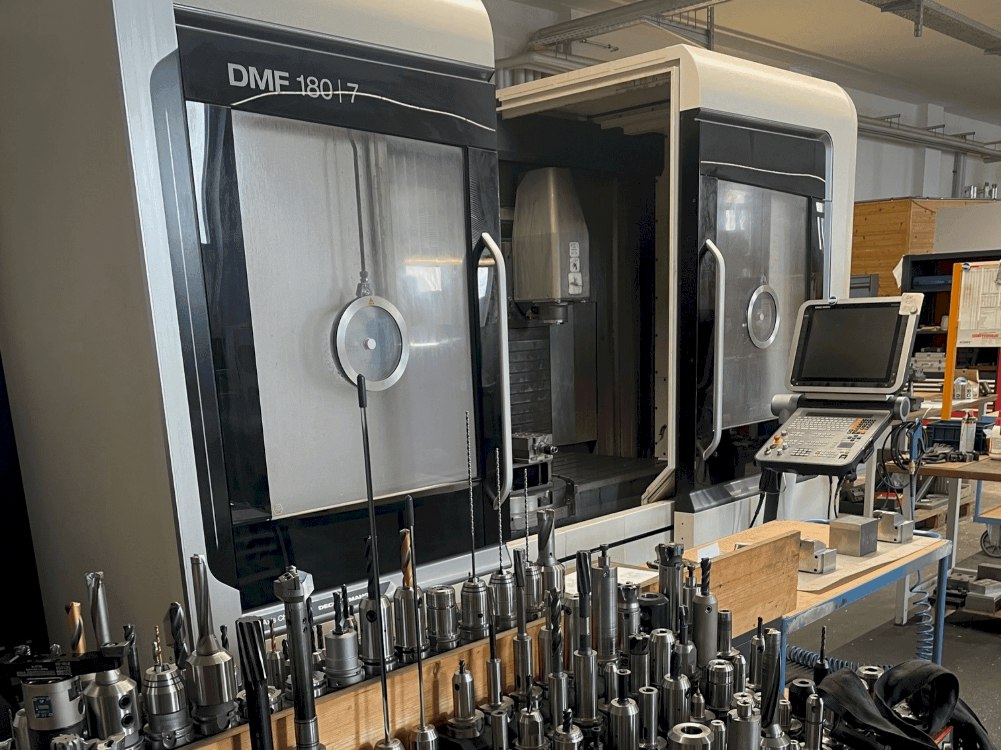MACHINE_IMG_ALT_FRONT_VIEW