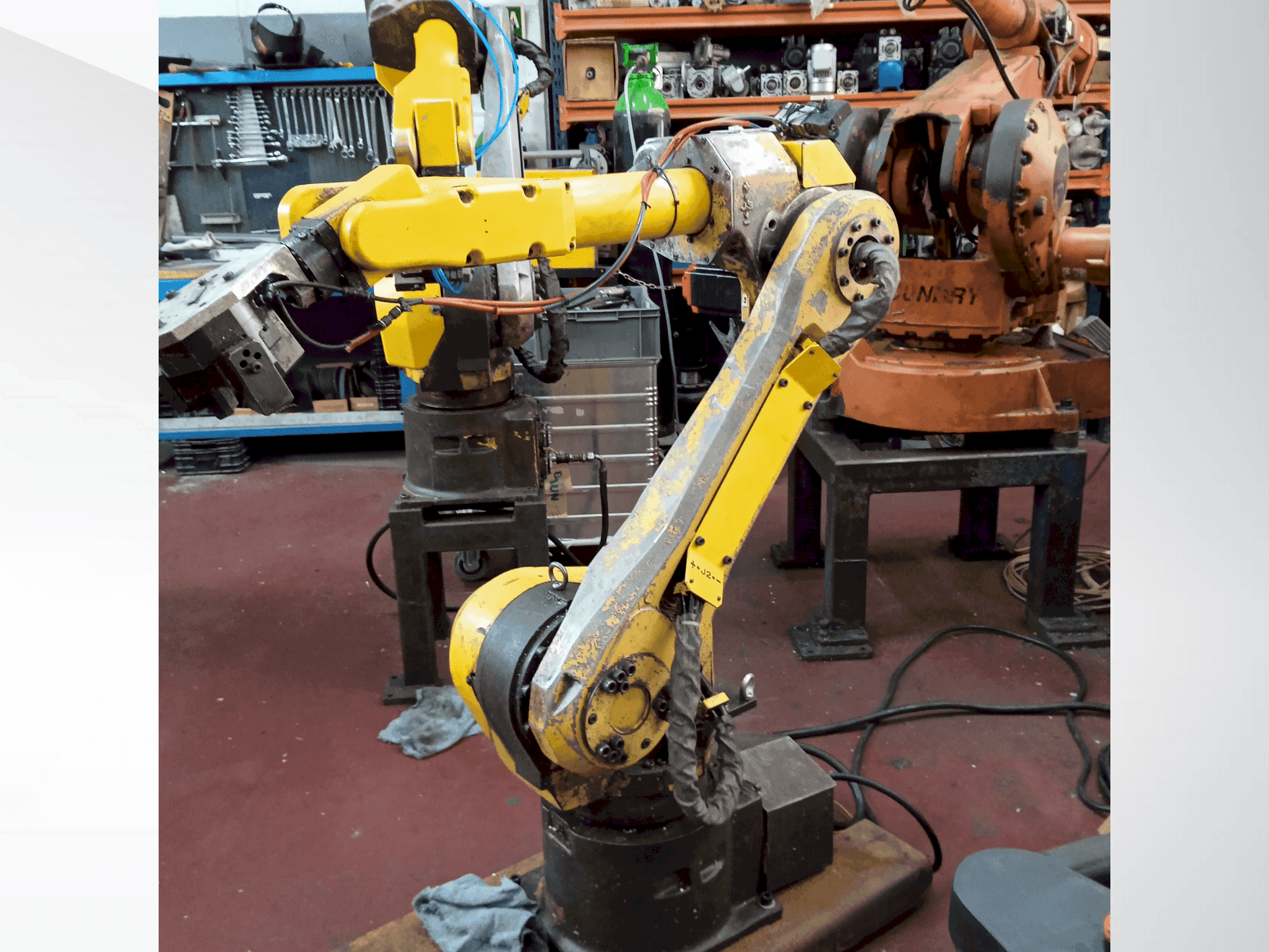 MACHINE_IMG_ALT_FRONT_VIEW