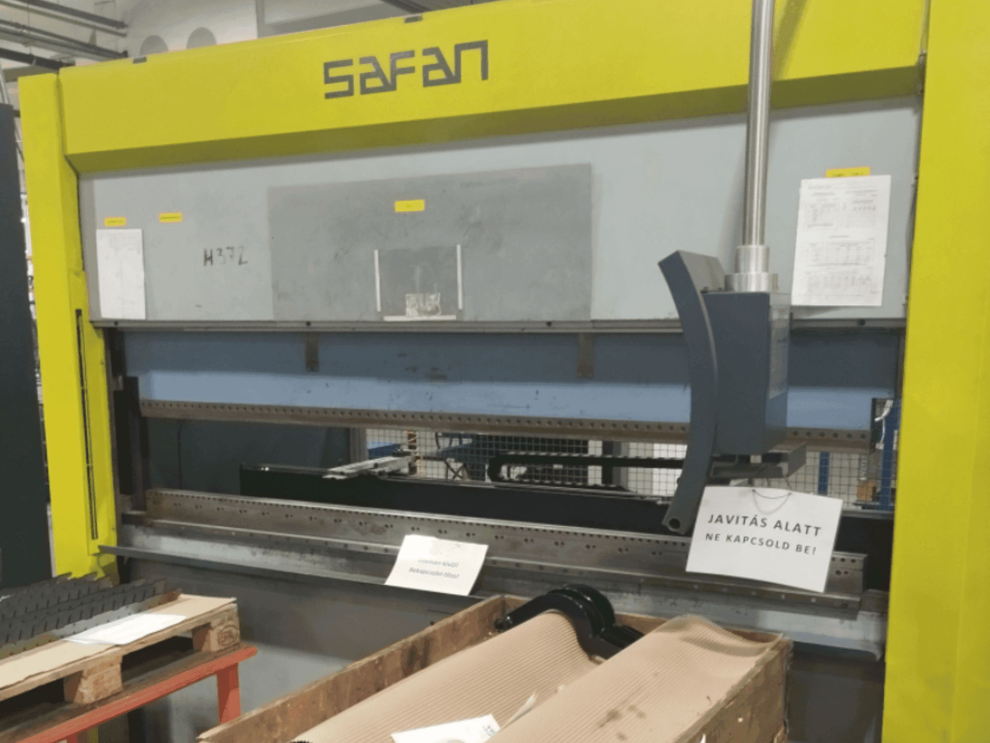 MACHINE_IMG_ALT_FRONT_VIEW