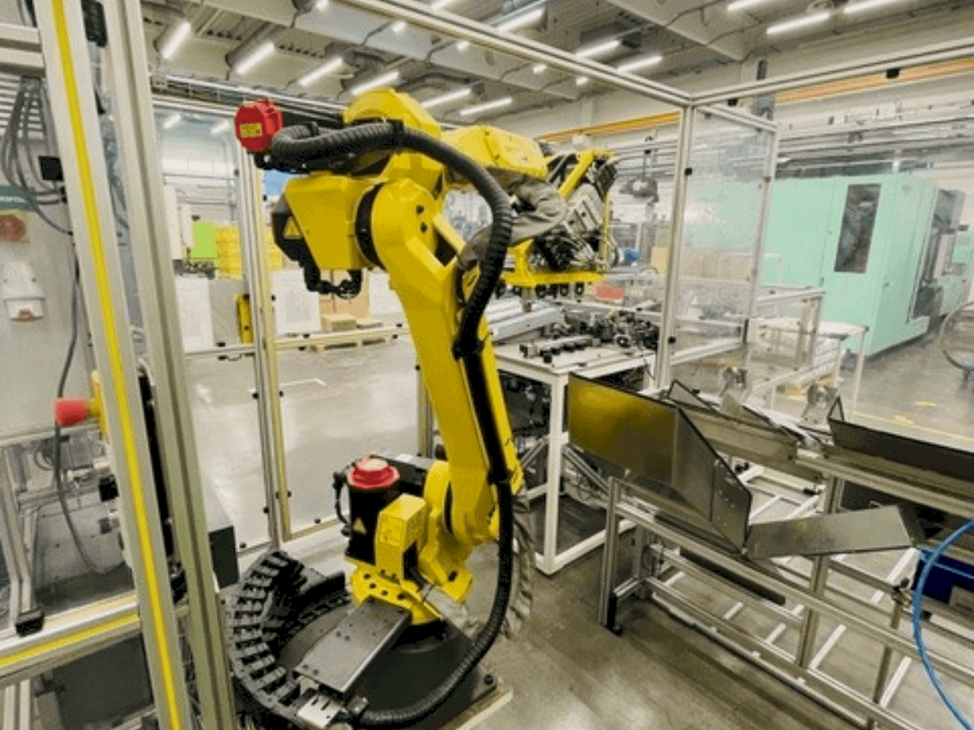 MACHINE_IMG_ALT_FRONT_VIEW