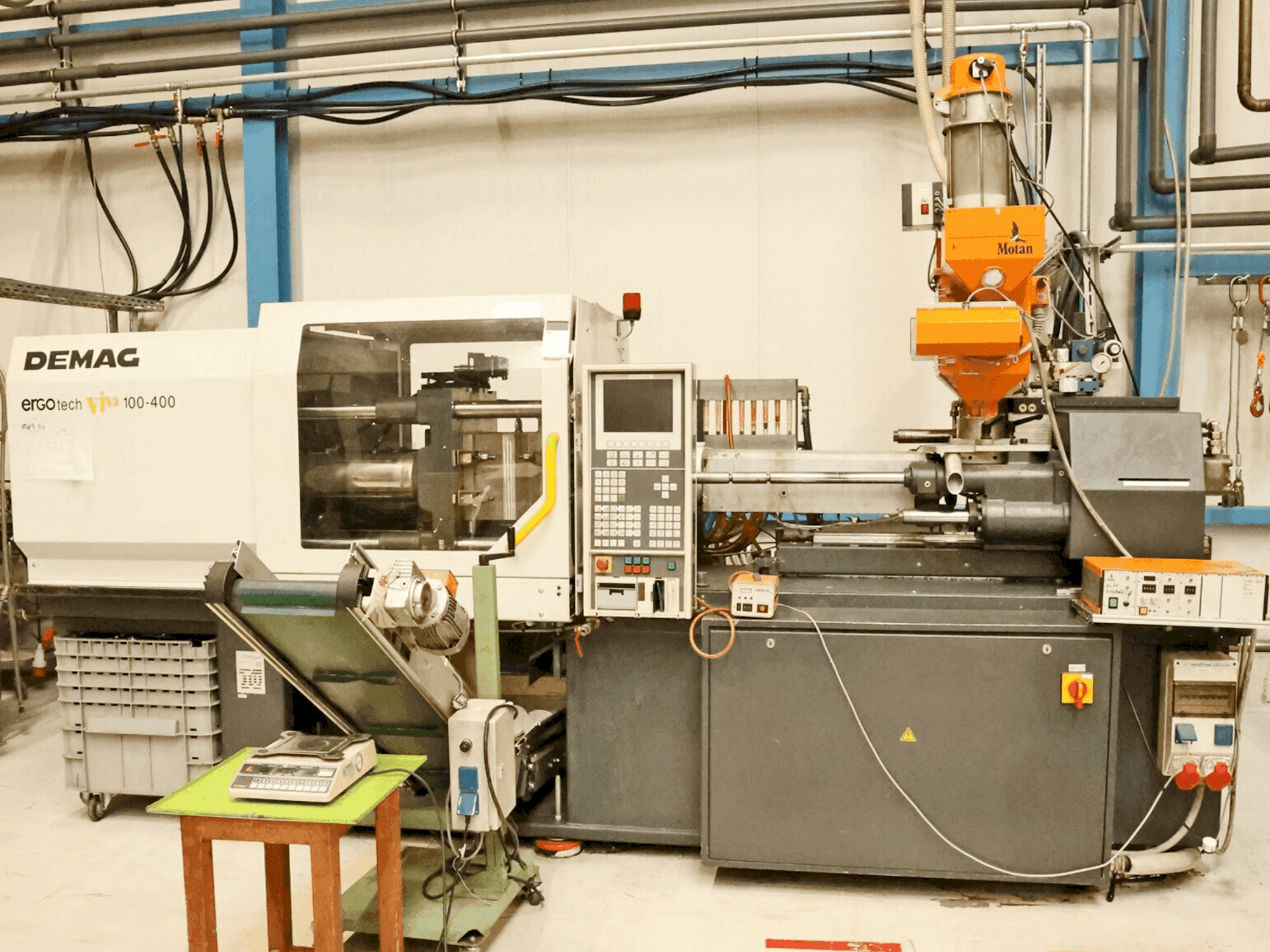 MACHINE_IMG_ALT_FRONT_VIEW