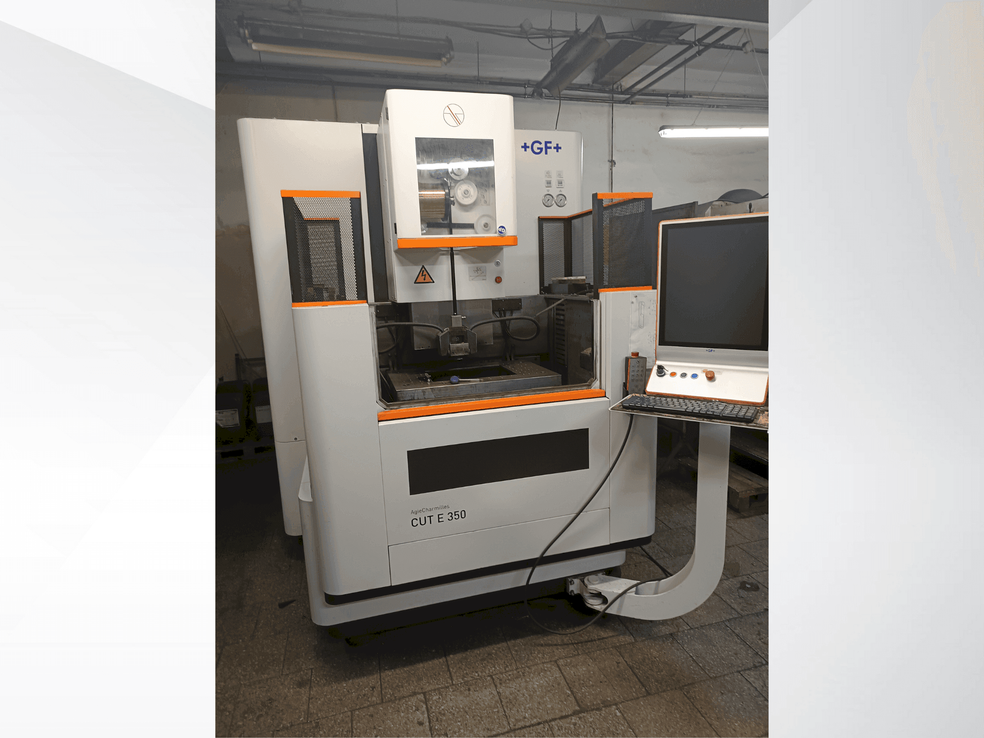 MACHINE_IMG_ALT_FRONT_VIEW