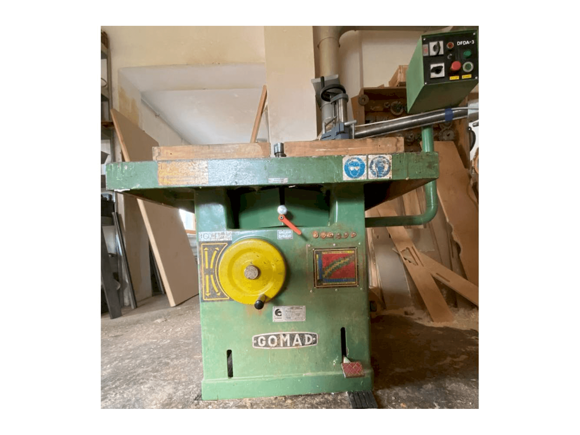 MACHINE_IMG_ALT_FRONT_VIEW