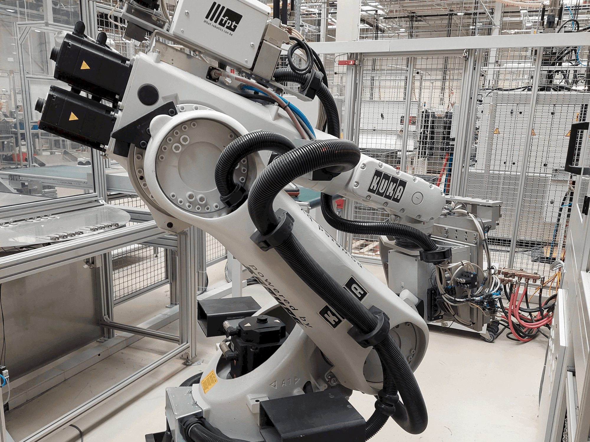 MACHINE_IMG_ALT_FRONT_VIEW