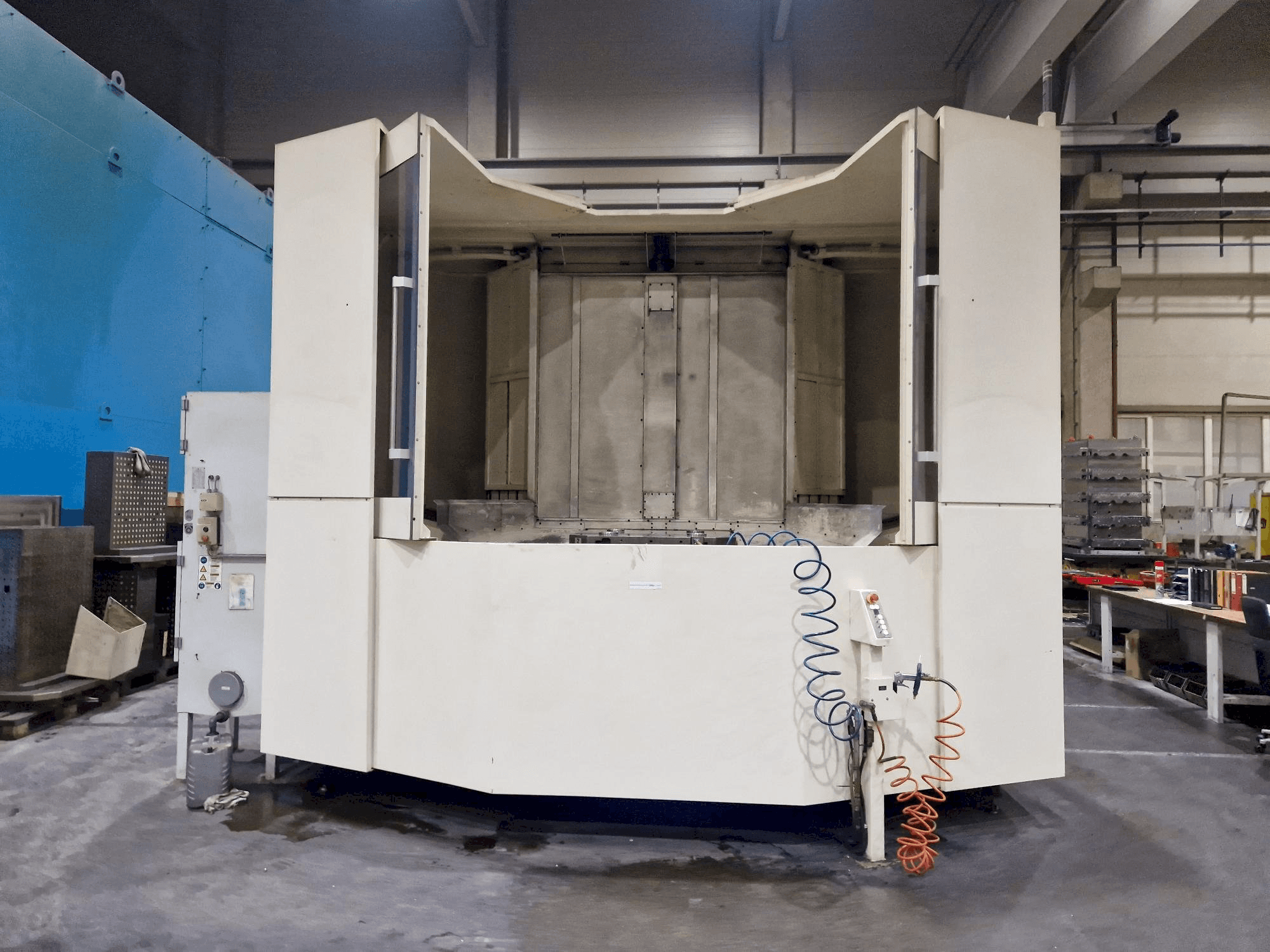 MACHINE_IMG_ALT_FRONT_VIEW