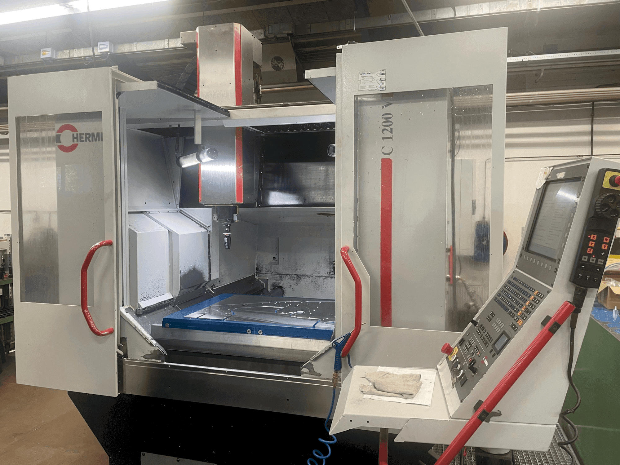 MACHINE_IMG_ALT_FRONT_VIEW