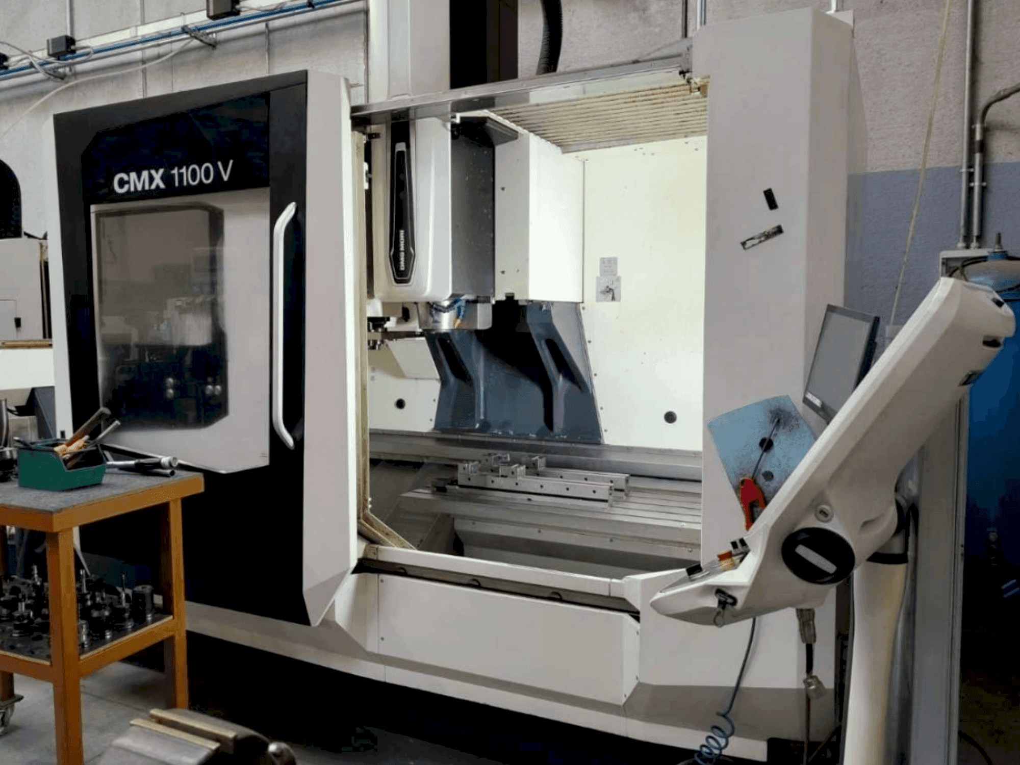 MACHINE_IMG_ALT_FRONT_VIEW