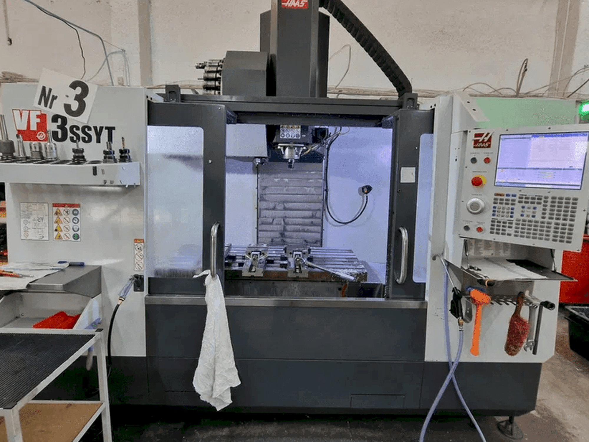 MACHINE_IMG_ALT_FRONT_VIEW
