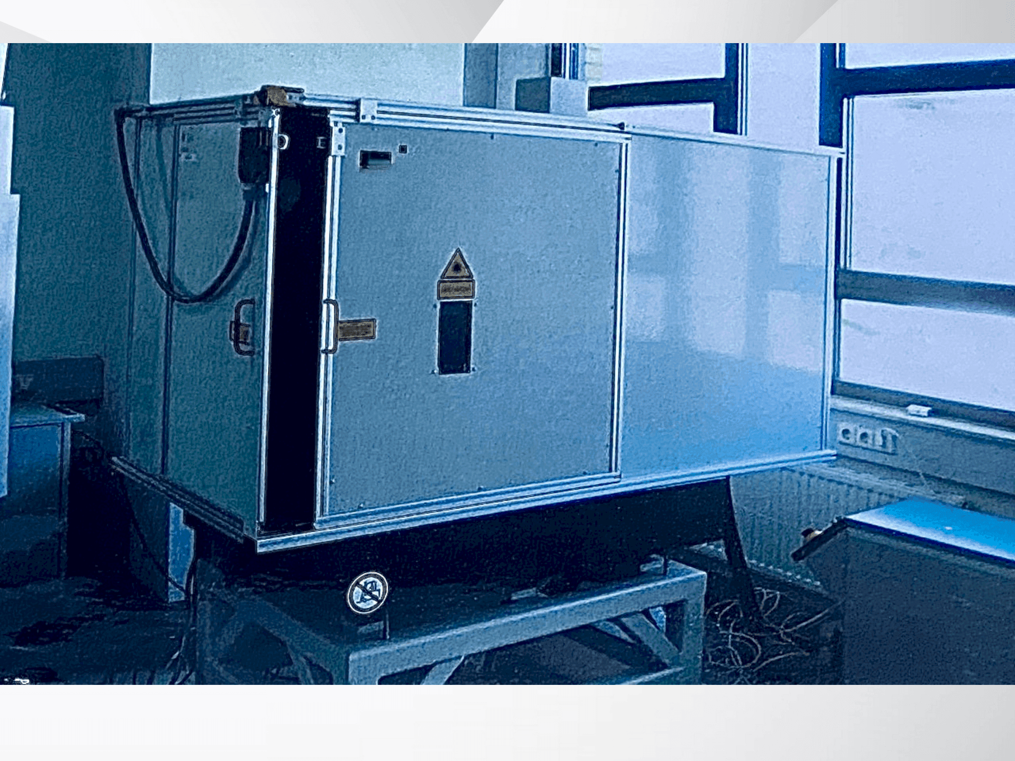 MACHINE_IMG_ALT_FRONT_VIEW