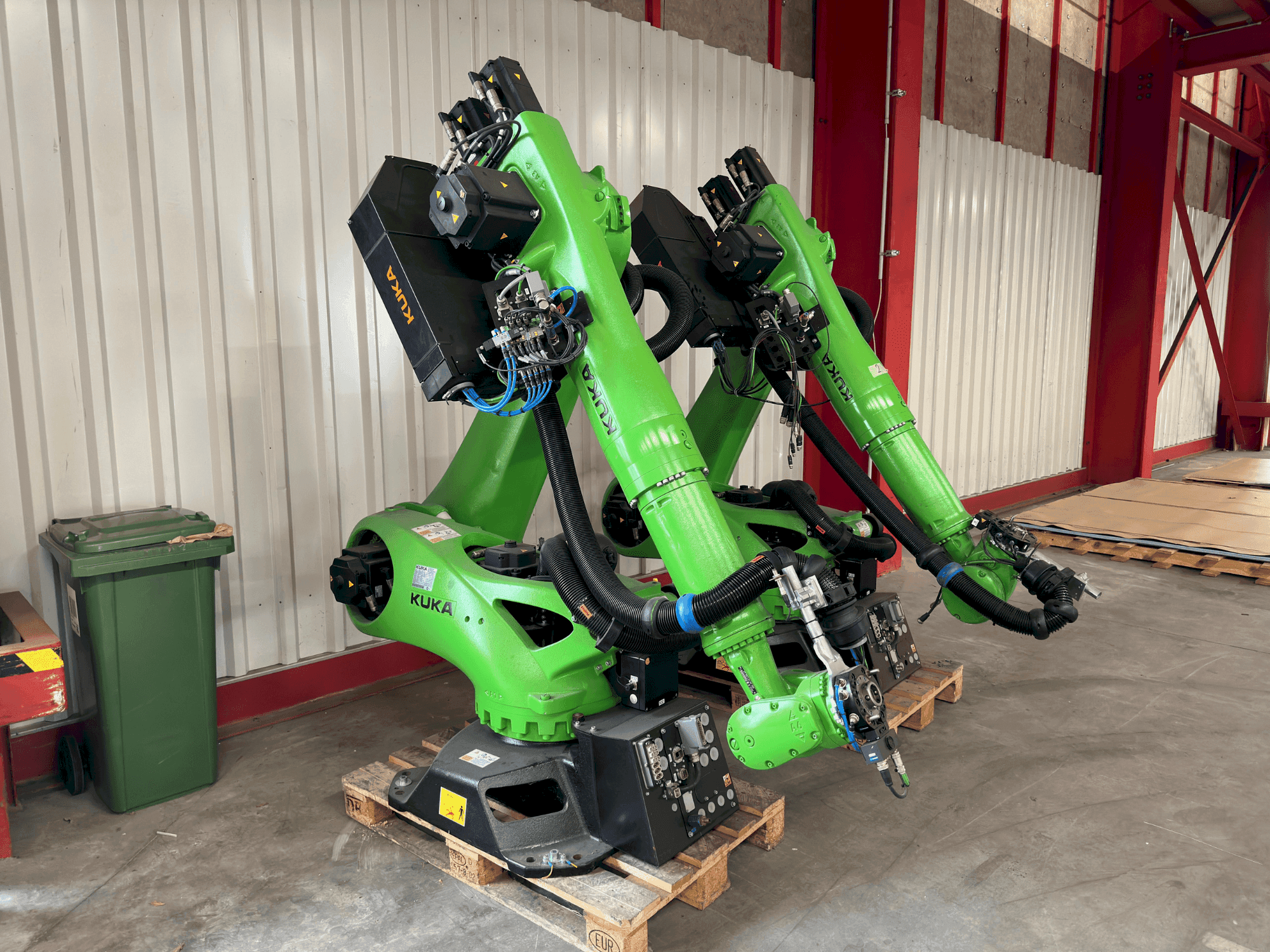 MACHINE_IMG_ALT_FRONT_VIEW