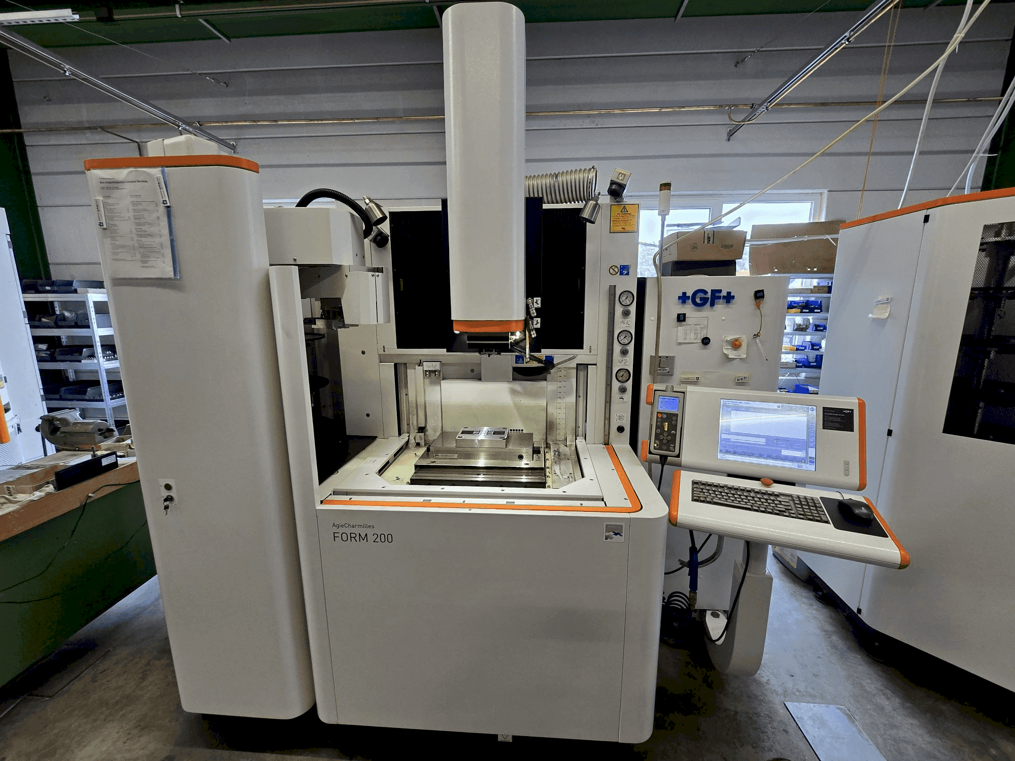 MACHINE_IMG_ALT_FRONT_VIEW