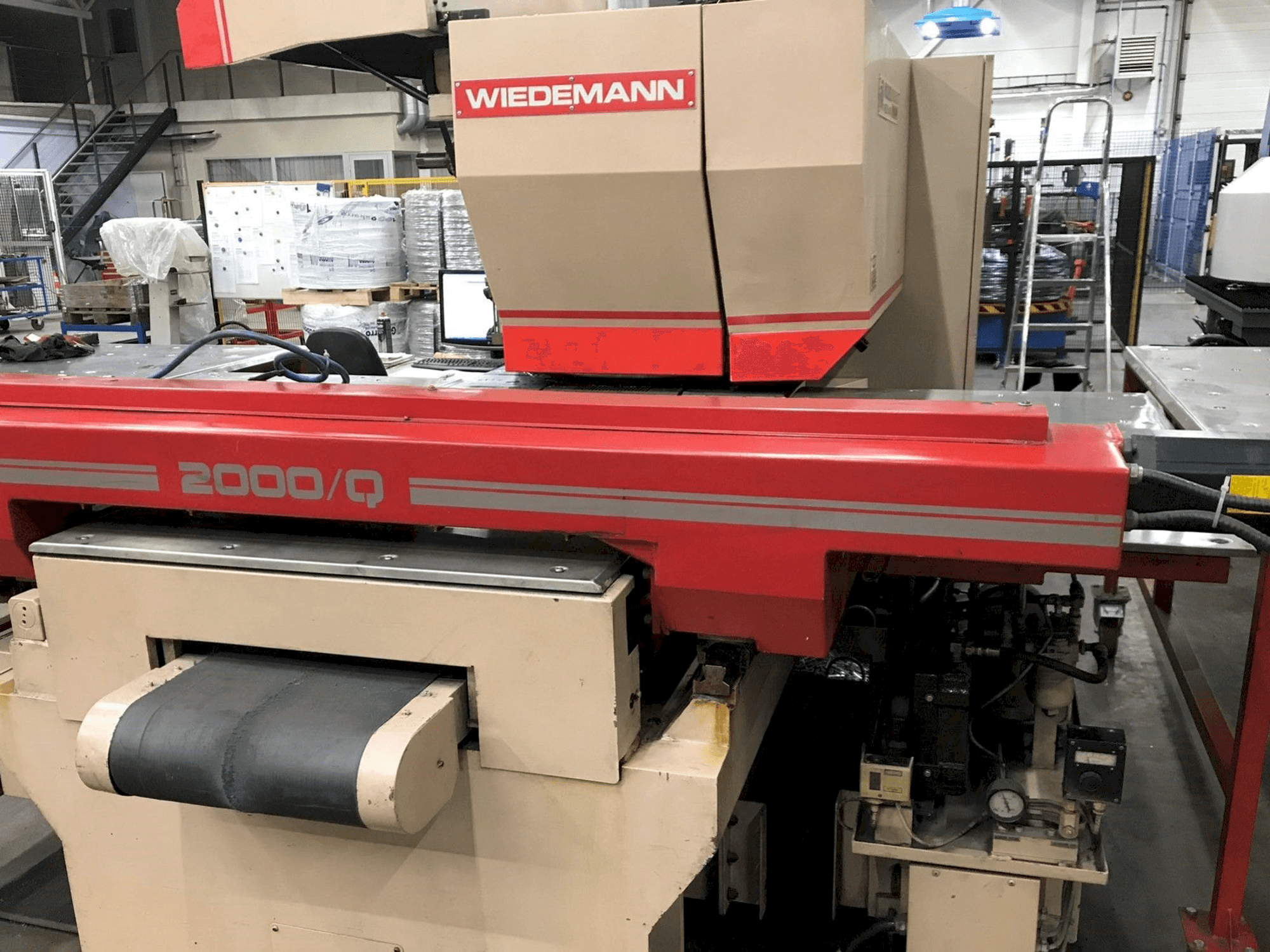 Front view of MURATA Wiedemann 2000/Q machine