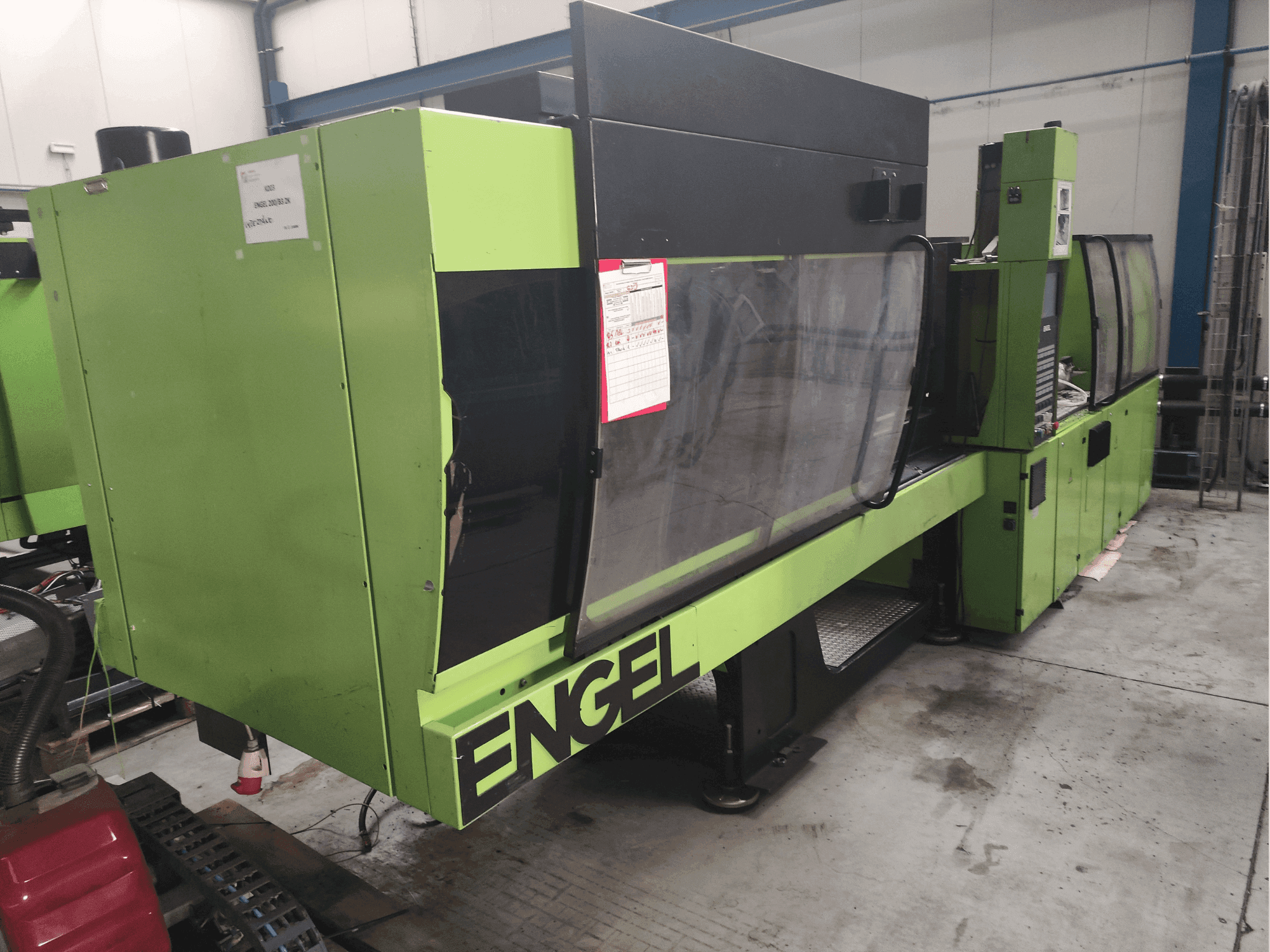 MACHINE_IMG_ALT_FRONT_VIEW