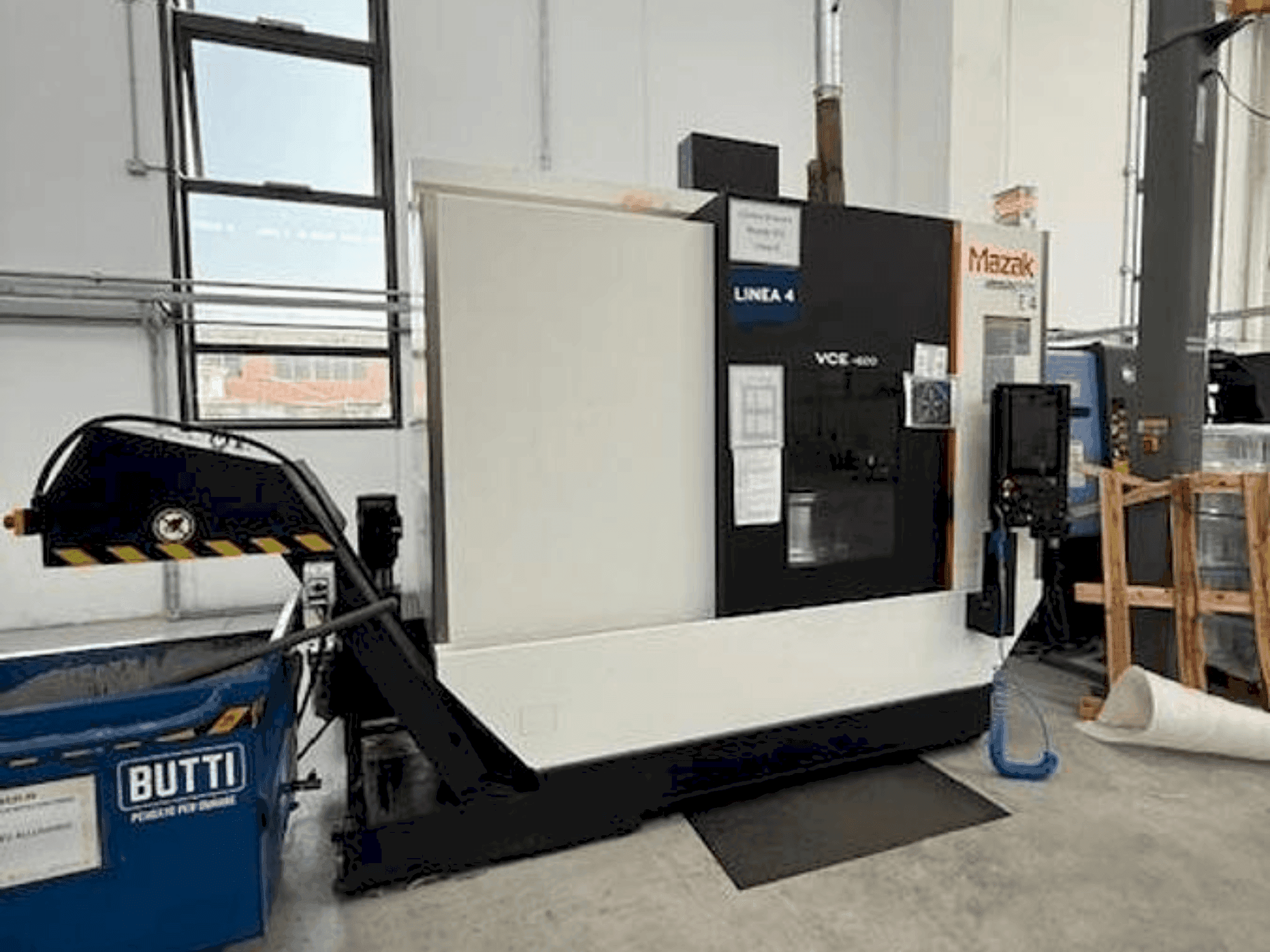 MACHINE_IMG_ALT_FRONT_VIEW