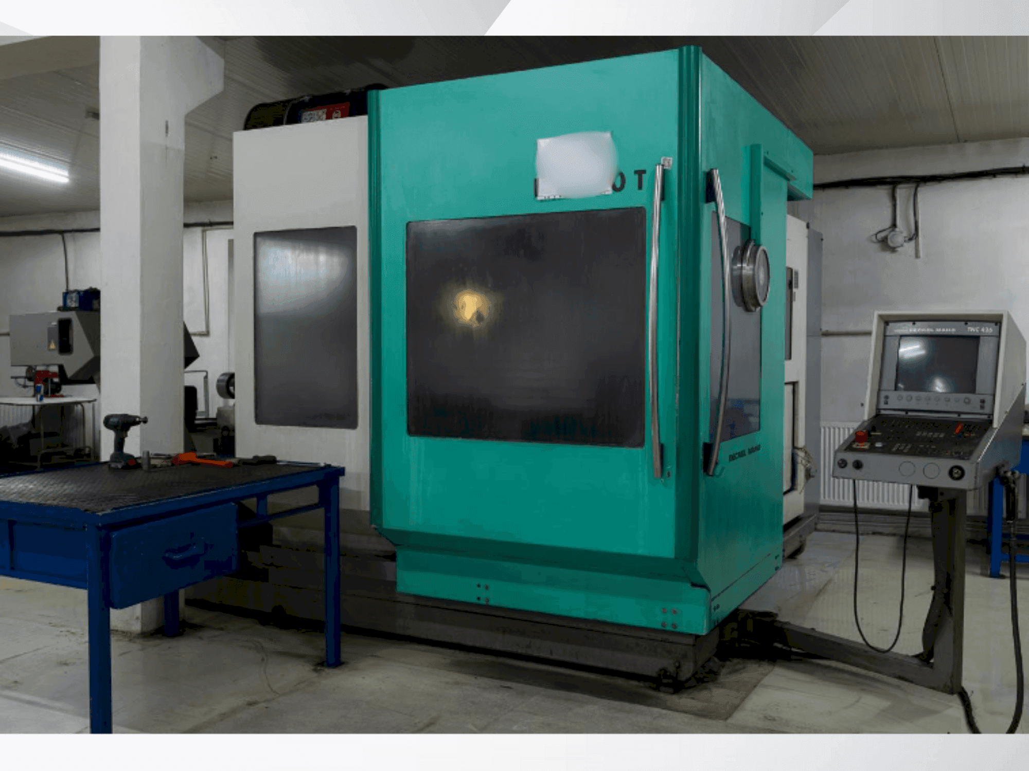 MACHINE_IMG_ALT_FRONT_VIEW