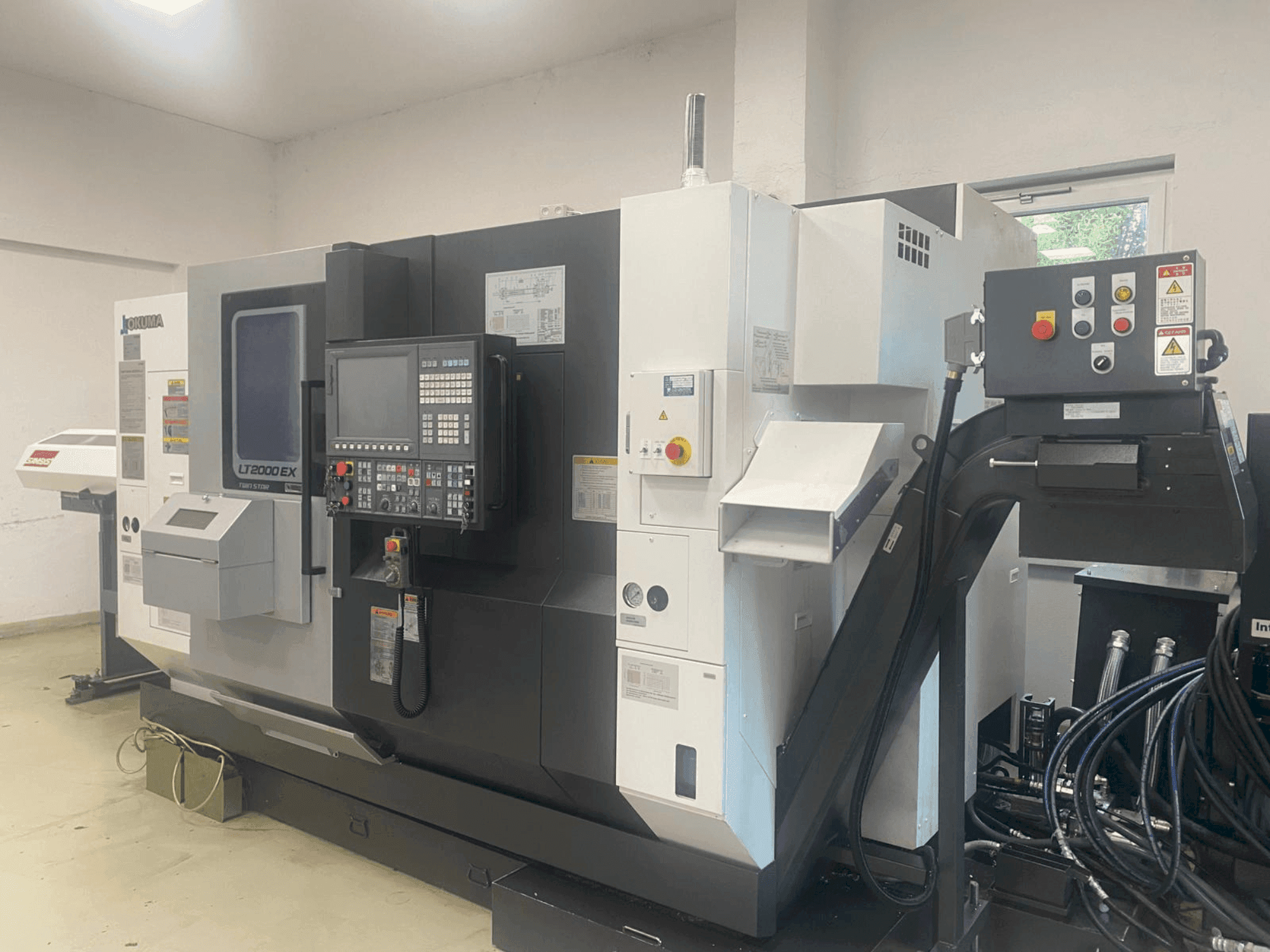 MACHINE_IMG_ALT_FRONT_VIEW
