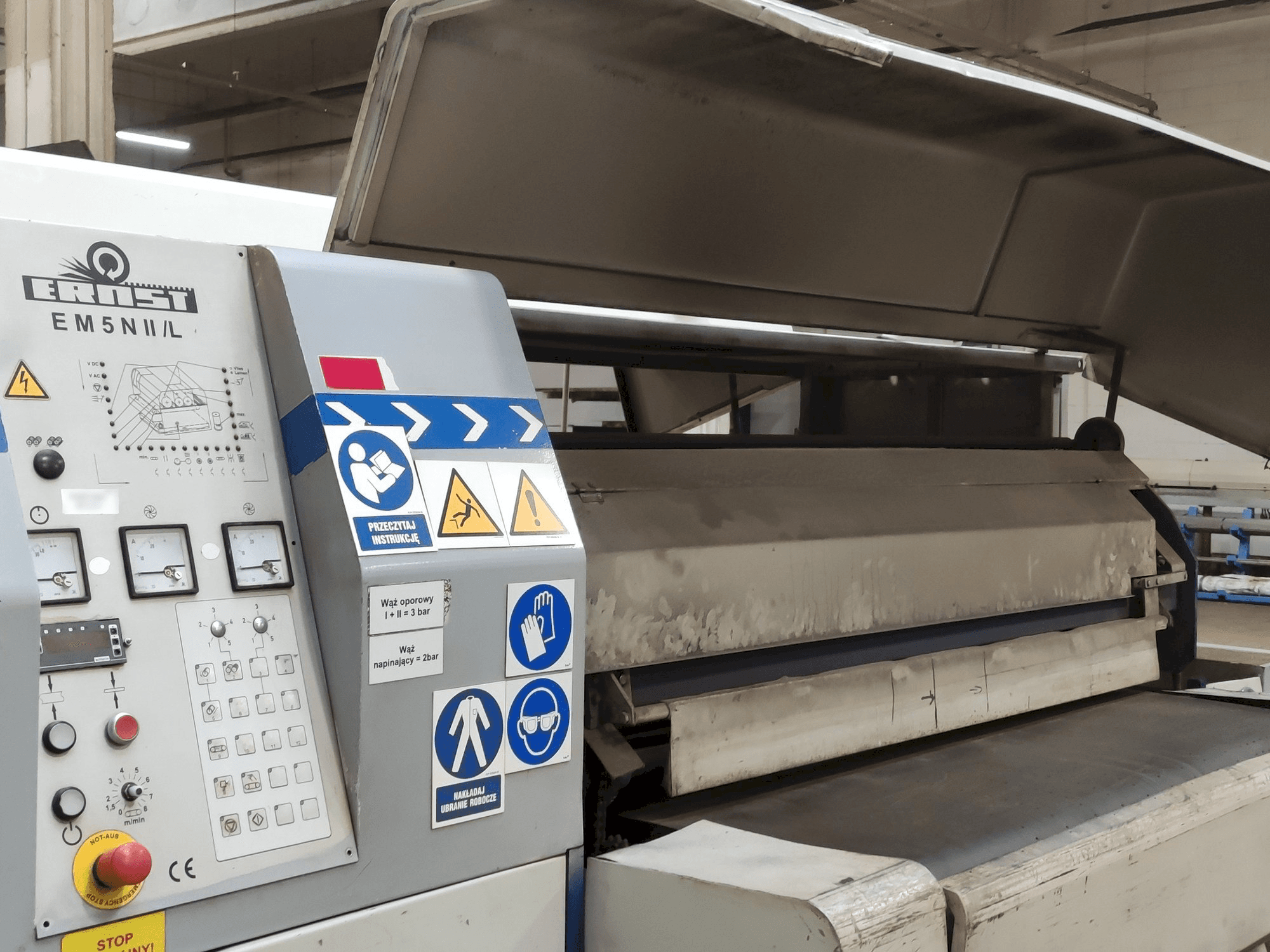 MACHINE_IMG_ALT_FRONT_VIEW