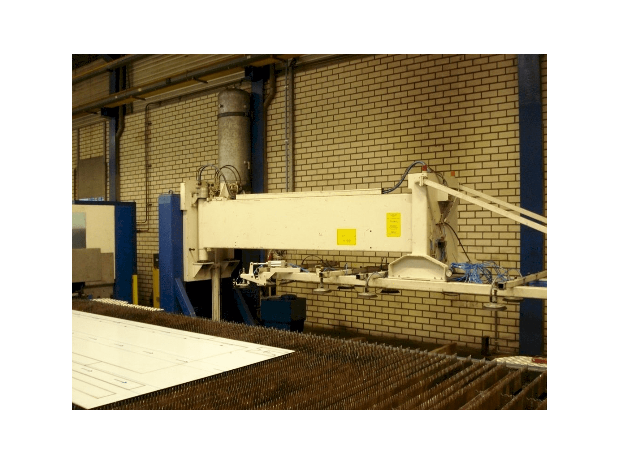 MACHINE_IMG_ALT_FRONT_VIEW