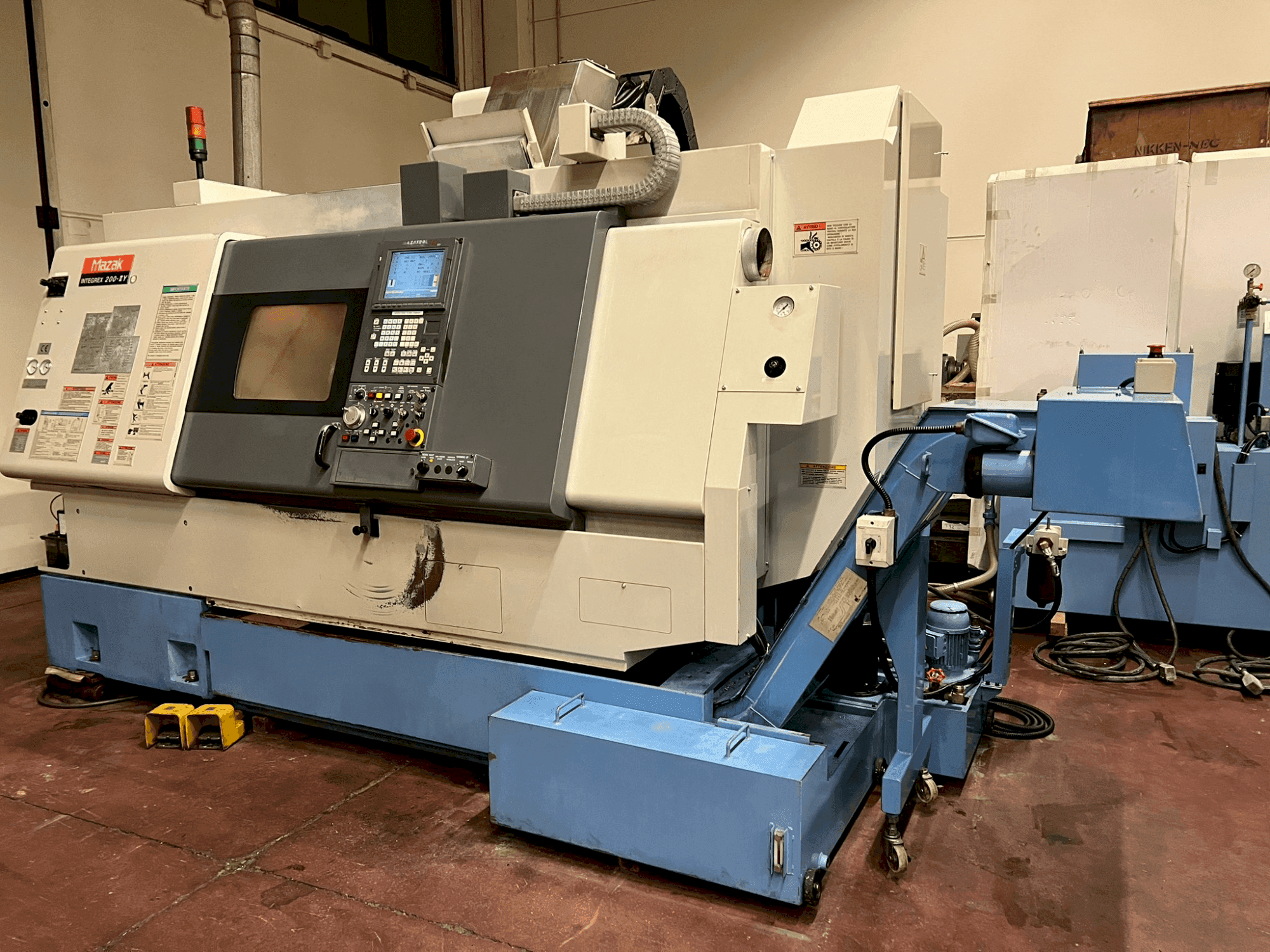 MACHINE_IMG_ALT_FRONT_VIEW