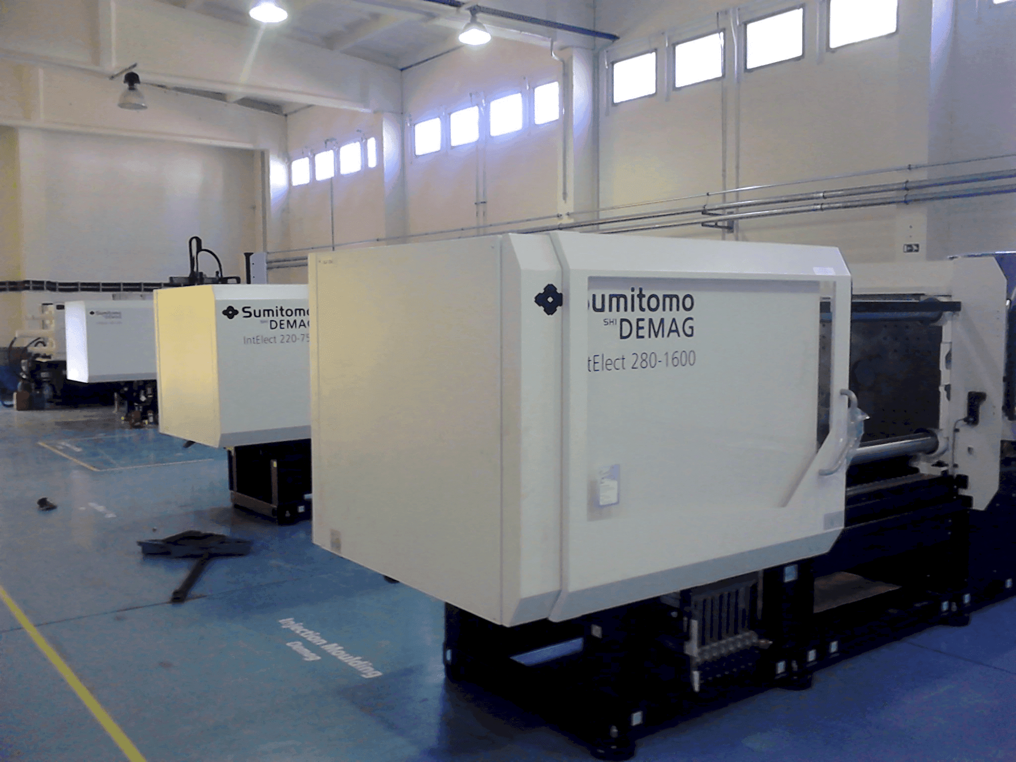 MACHINE_IMG_ALT_FRONT_VIEW